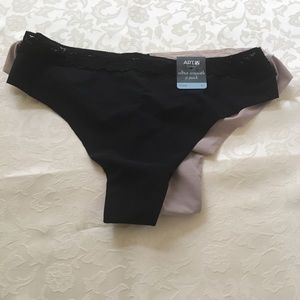 ✨Apt. 9 Ultra Smooth 2 Pack Thongs✨